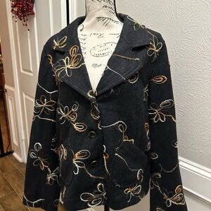Elegant Floral Embroidered Blazer